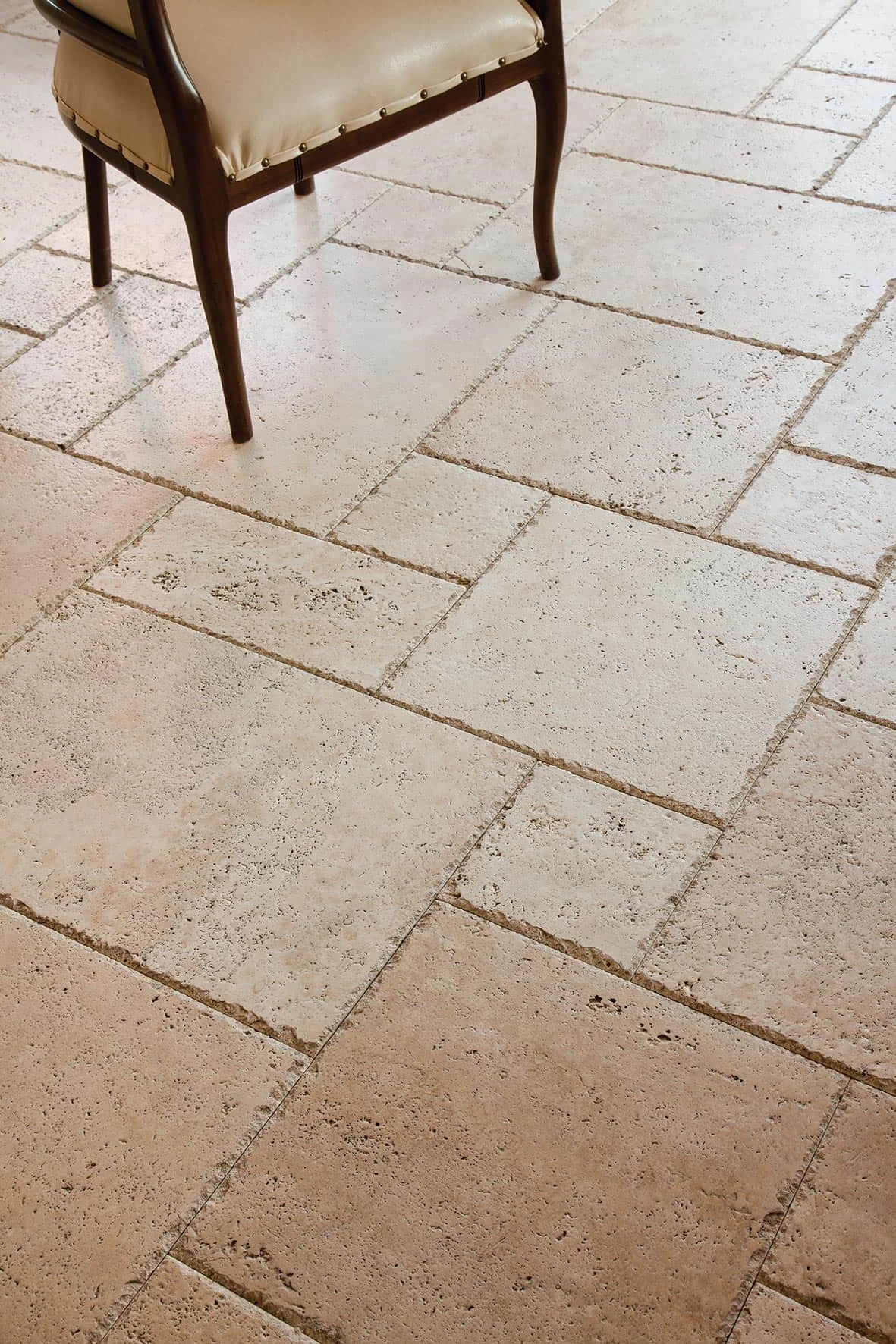 Травертин LIGHT BRUSHED сколений край 1,2*20,3*40,6 см