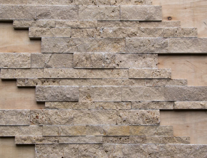 Панель NOCHE TRAVERTINE SPLIT FACE INTERLOCKING PANEL 17,4х53х1,7