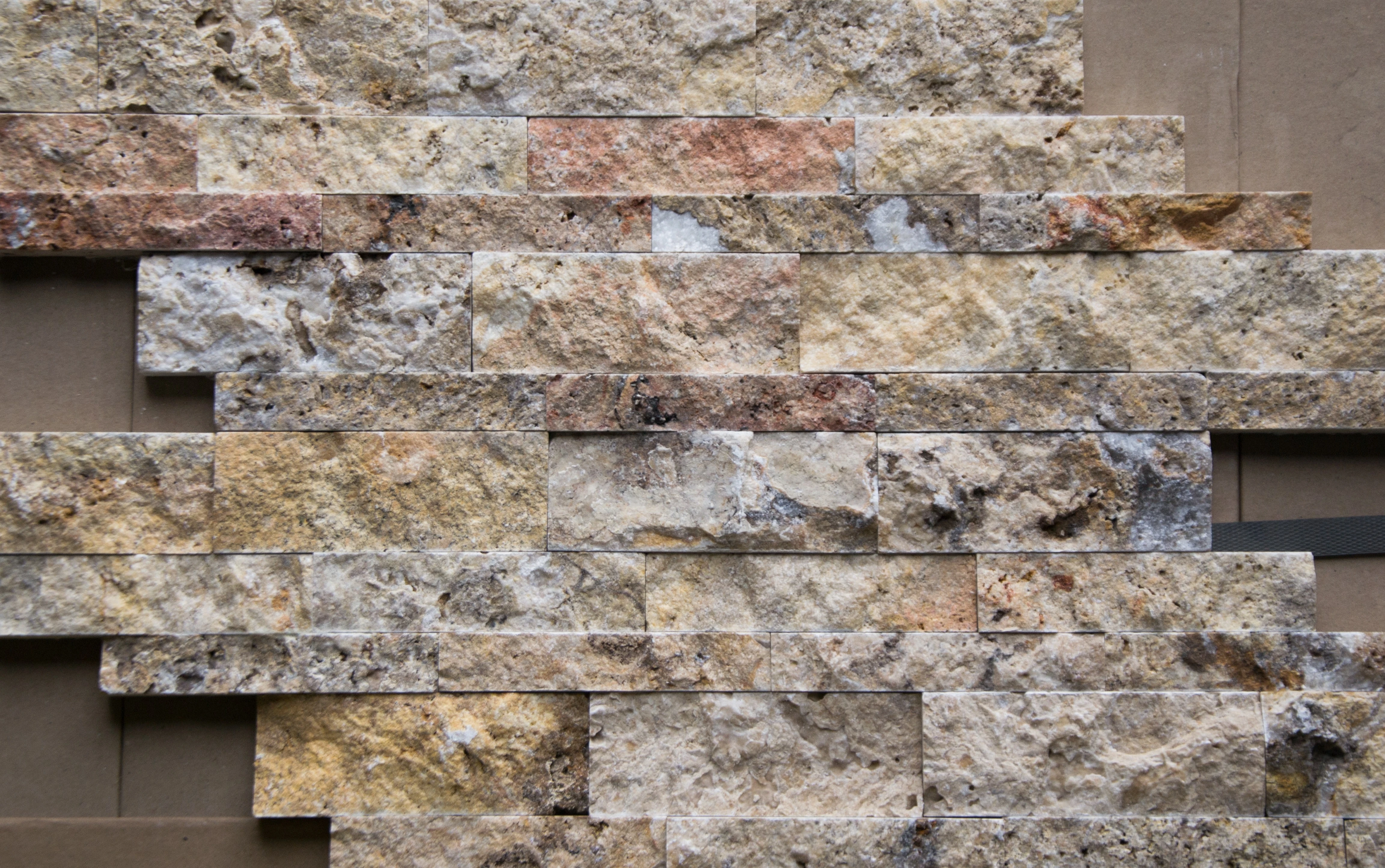 Панель SCABAS TRAVERTINE SPLIT FACE INTERLOCKING PANEL 17,4х53х1,7