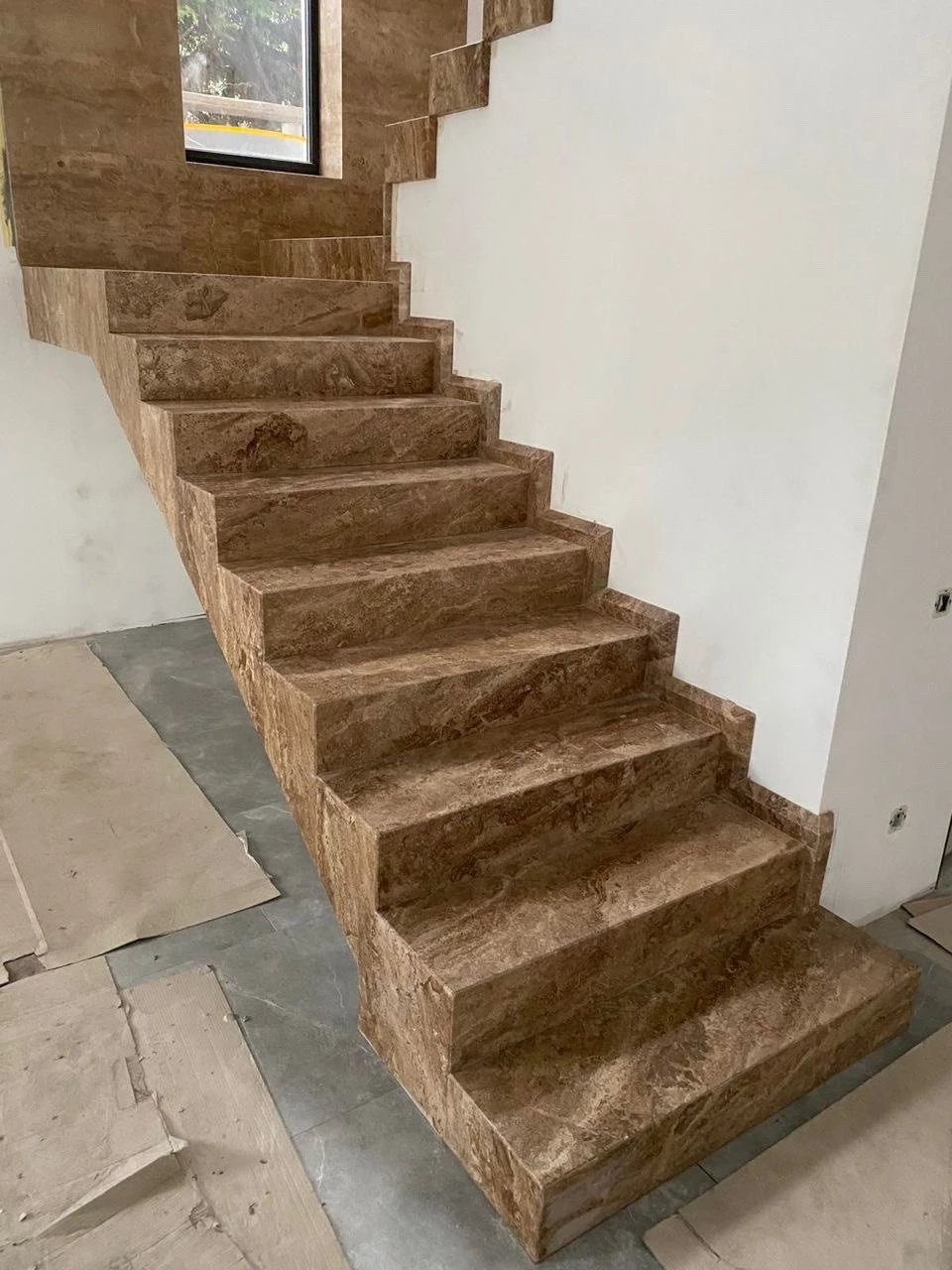 Травертин  Walnut C/C Brushed 1,2x30,5x61 