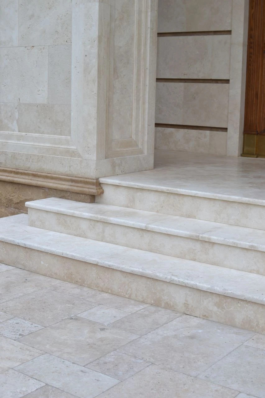 Ступени из натурального камня