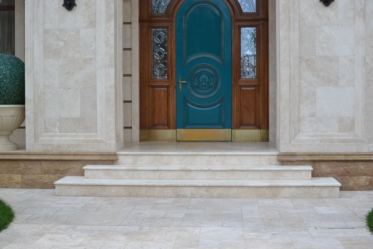 Ступени из натурального камня