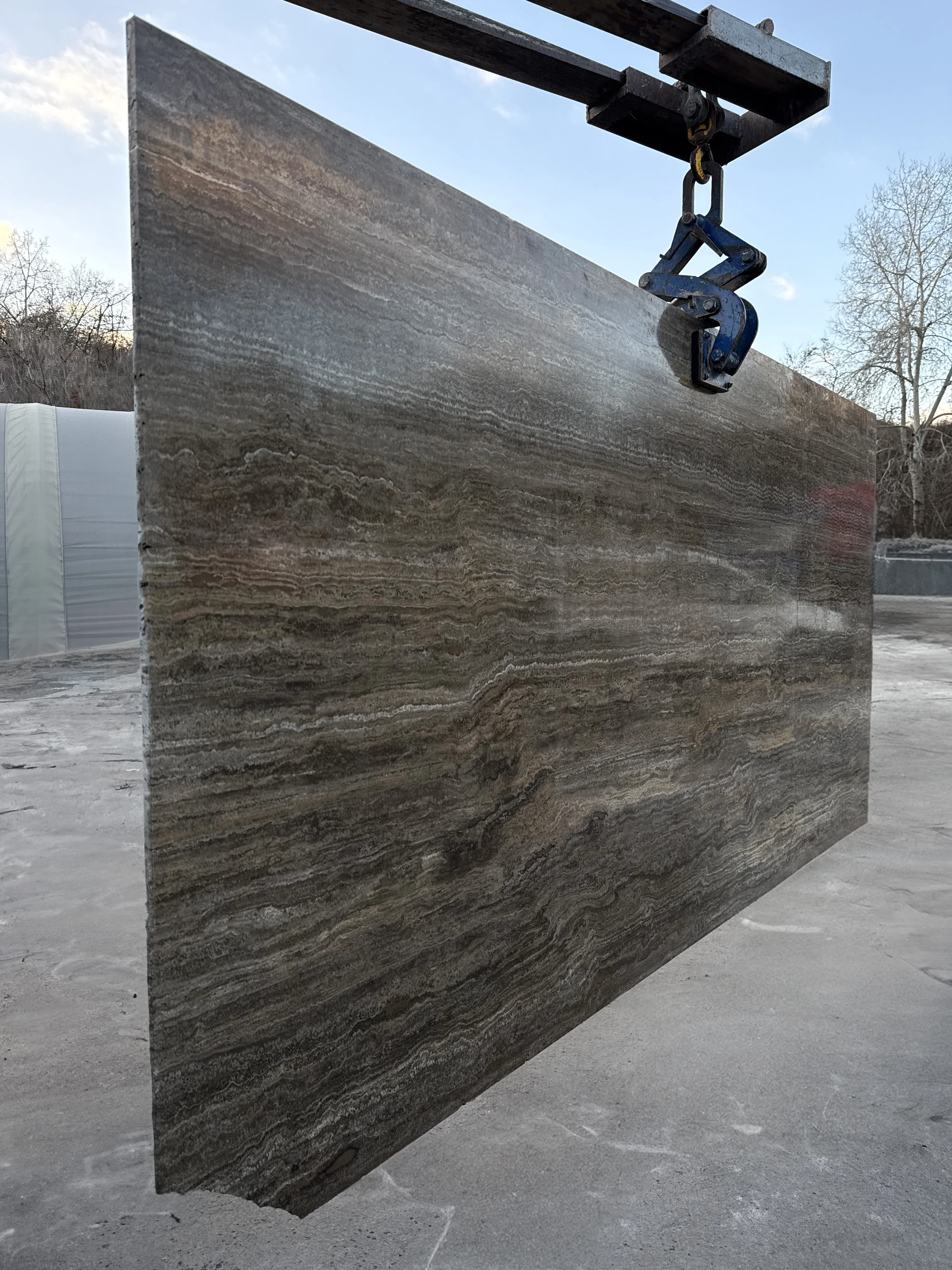 Травертин Слэб Chocolate Silver V/C заполненый шлифованный/полированный 