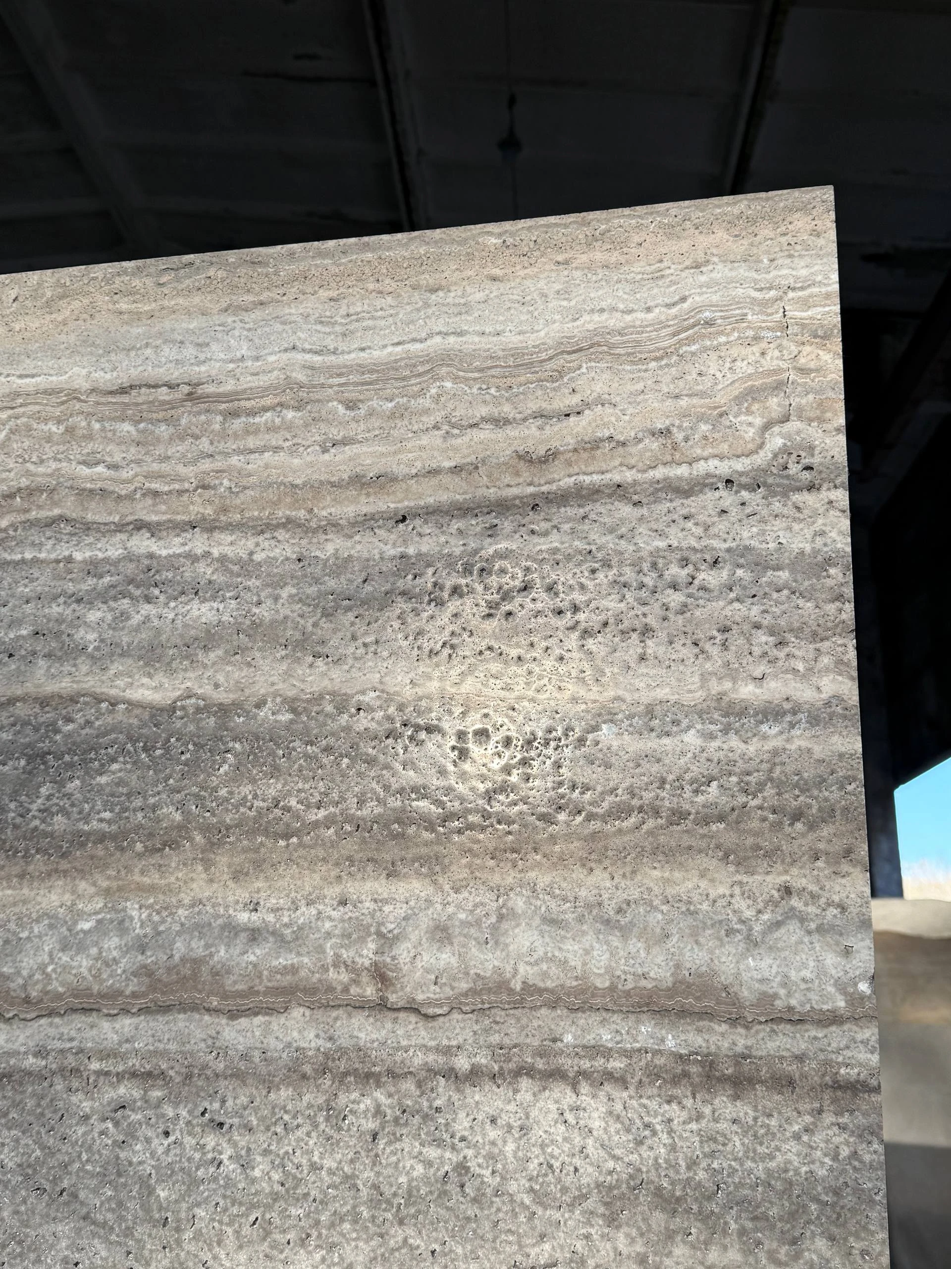 Травертин Слеб Silver Pearl V/C обробка leathered