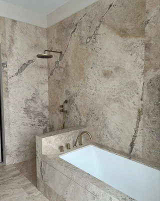 https://klinker-stone.com.ua/uploads/project_item/13/large-67bdd00bb0f27.webp